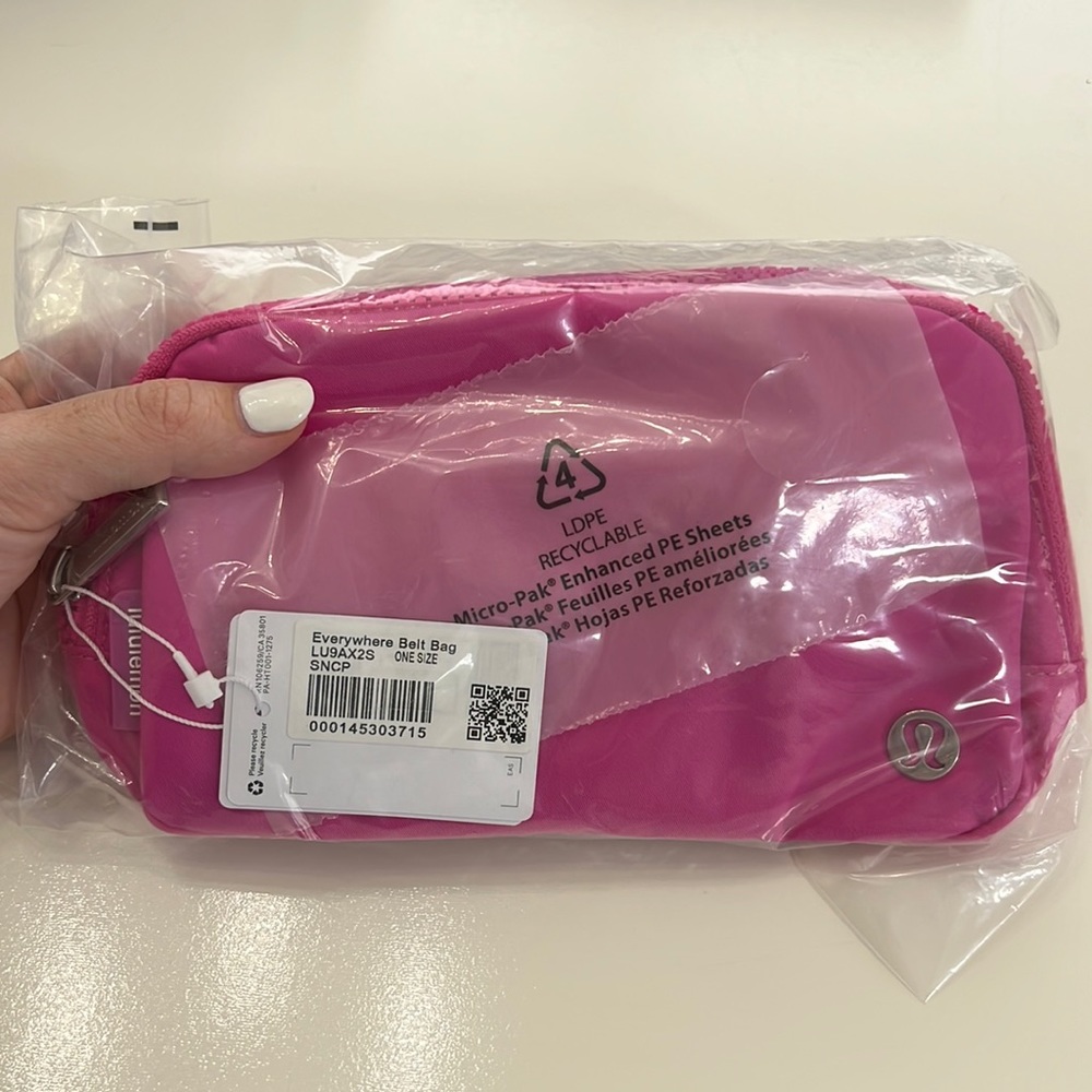 NWT Lululemon Sonic Pink Everywhere Belt Bag 1L